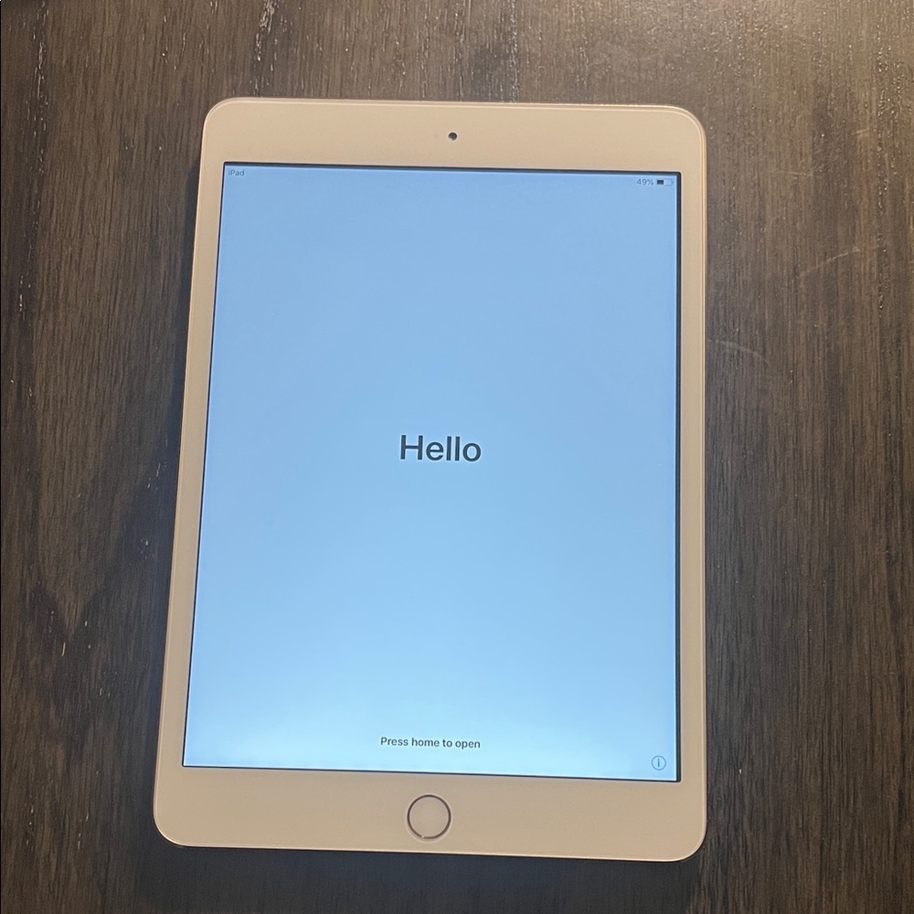 Apple iPad MINI 3rd Generation - White/Gold - 16gb